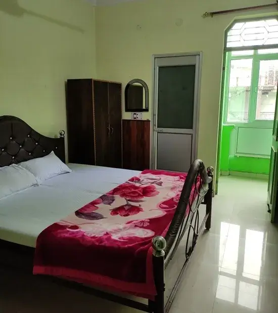 A room at Krishna Cottage at Tattvaa Yogashala, Rishikesh