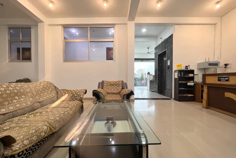 A room at Manikut at Tattvaa Yogashala, Rishikesh