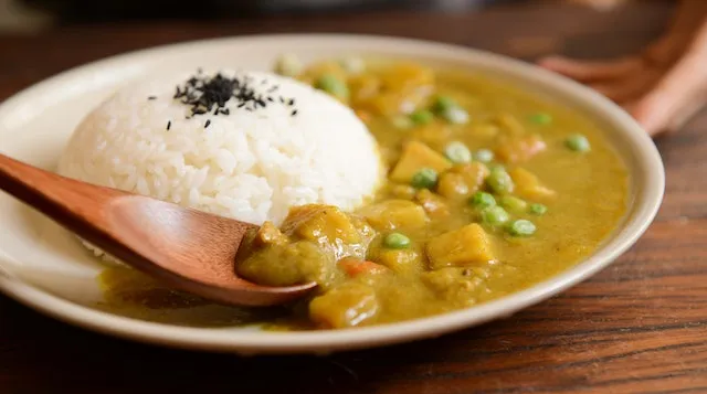 Sattvic vegetarian food at Manikut at Tattvaa Yogashala, Rishikesh