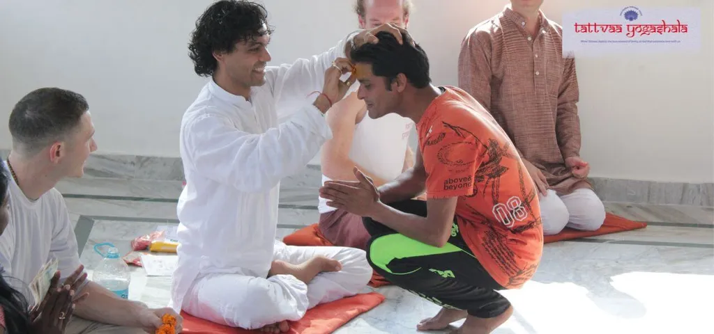 YTT Course in Rishikesh, India YTT Course Rishikesh, India