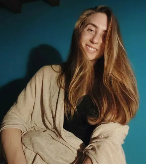 Aly Simeone - Ashtanga Vinyasa, Philosophy & Ayurveda Teacher