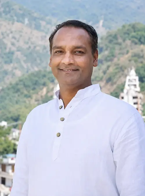 Yogi Sunil Sharma - Pranayama & Meditation Teacher
