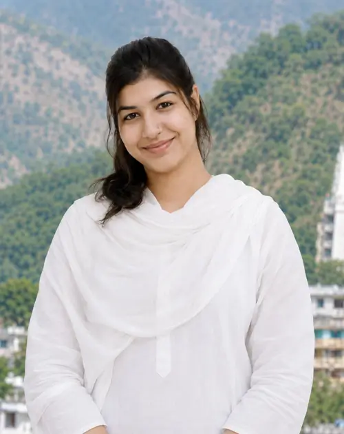 Yogini Priya - Ashtanga Vinyasa Yoga Teacher